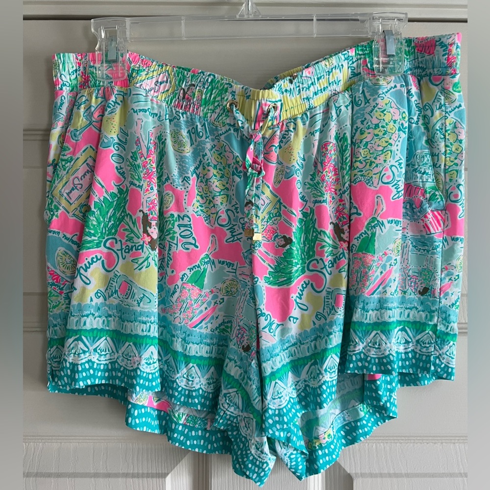 NWOT Lilly Pulitzer shorts Sz L